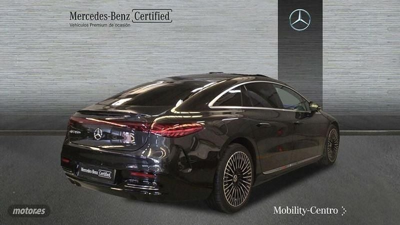 Usado Mercedes EQS450+ AMG line 264 kW (360 CV) 2023 Verde olivo mate Berlina