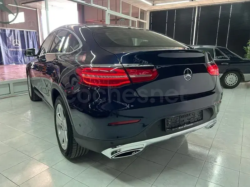 Usado Mercedes GLC250 204 CV (150 kW) 2017 Azul Coupe
