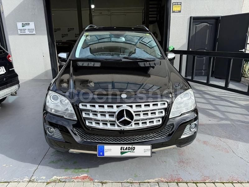Usado Mercedes ML300 204 CV (150 kW) 2010 Negro SUV