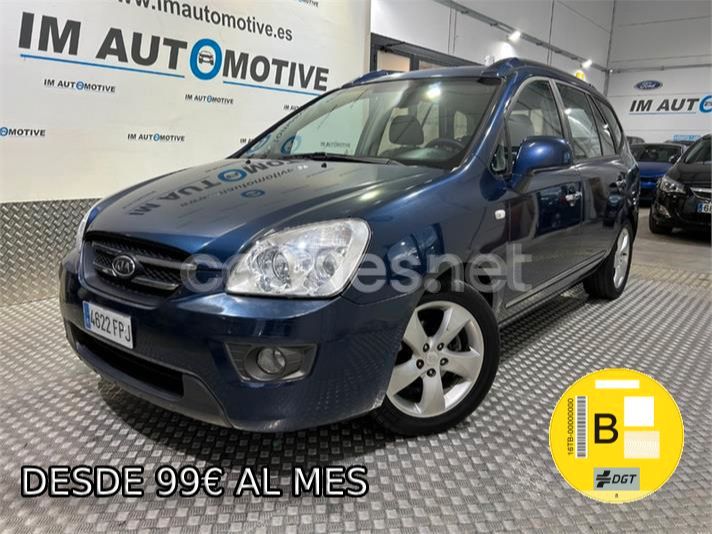 Azul Usado 2007 Kia Carens Monovolumen | 5490 € (Un poco caro) - Imagen 1/4