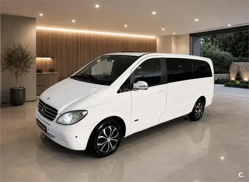 Käytetty Mercedes Viano 150 HP (110 kW) 2005 Valkoinen Tila-auto