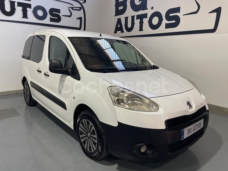 Blanco Usado 2014 Peugeot Partner Tepee Outdoor Monovolumen | 7999 € (Precio justo) - Imagen 1/4
