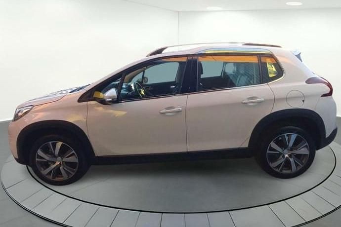 Usado Peugeot 2008 Allure 100 CV (73 kW) 2018 SUV