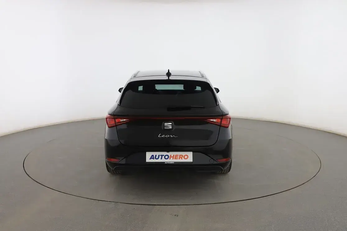 Używany Seat Leon XCELLENCE 150 KM (110 kW) 2022 Czarny Kombi