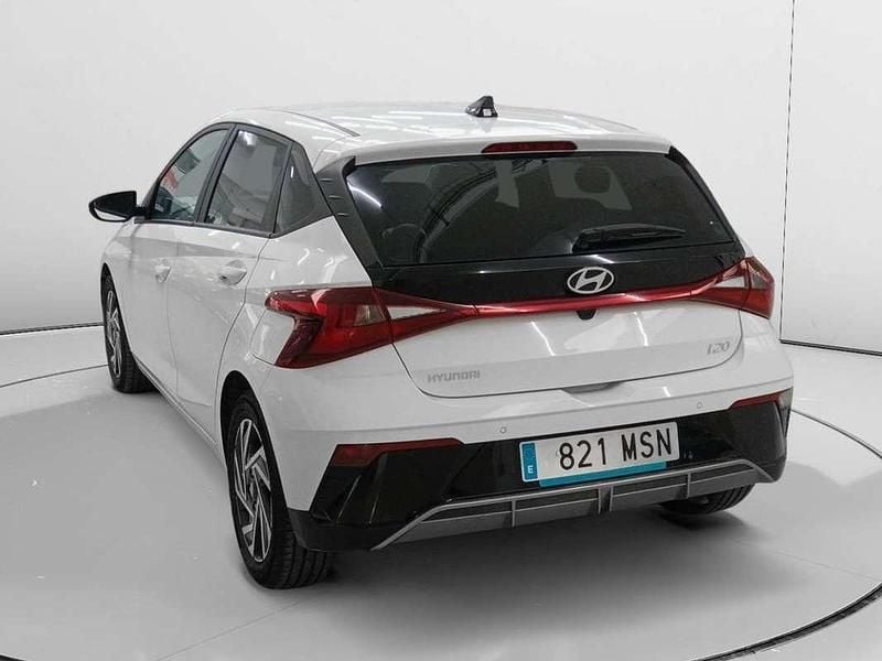 Käytetty Hyundai i20 102 HP (75 kW) 2024 Valkoinen Viistoperä