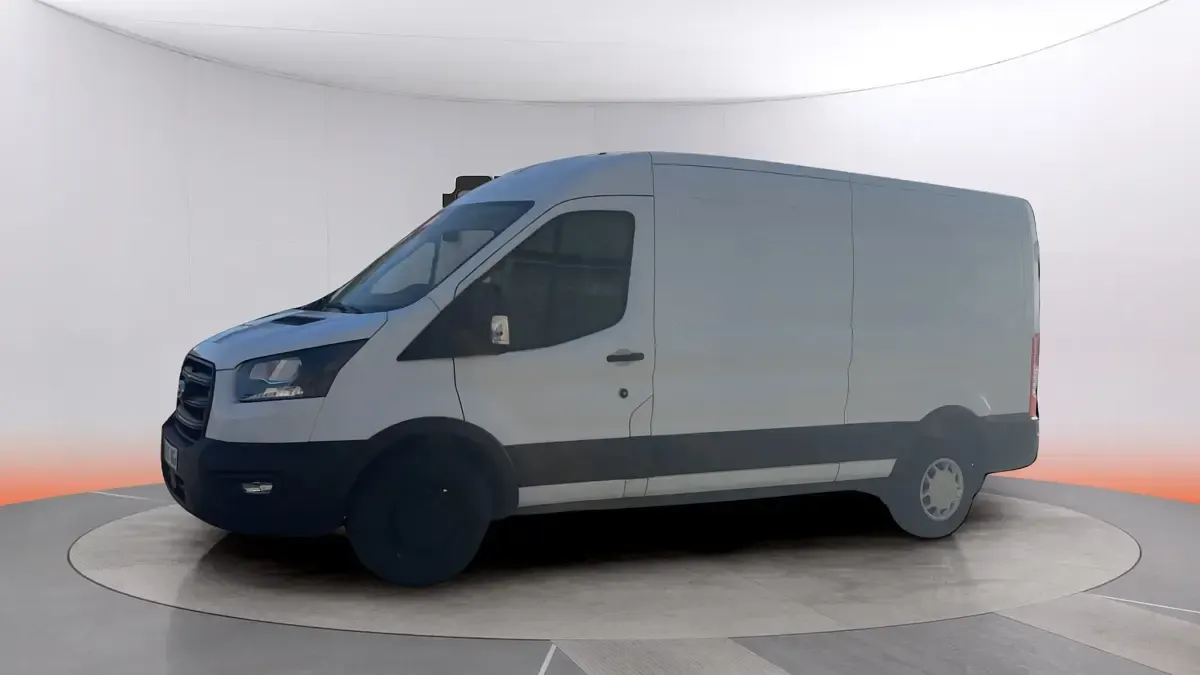 Usado Ford Transit 131 CV (96 kW) 2023 Blanco Van