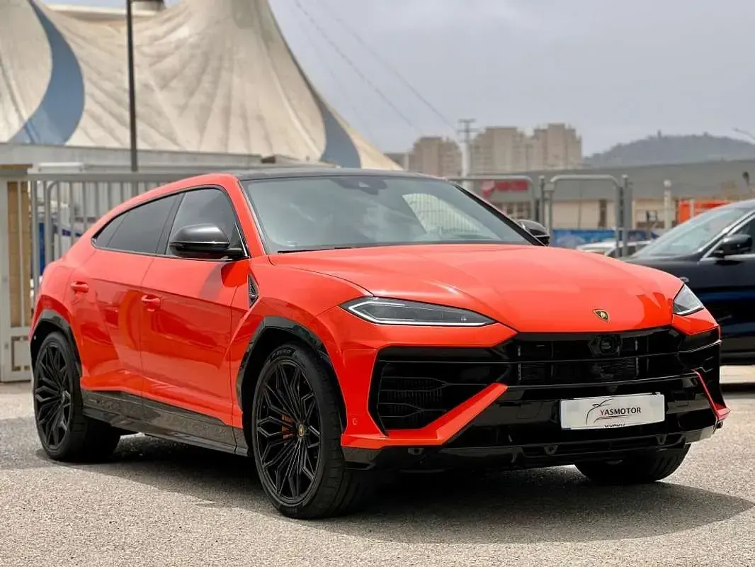 Usado Lamborghini Urus 801 CV (589 kW) 2025 Naranja SUV