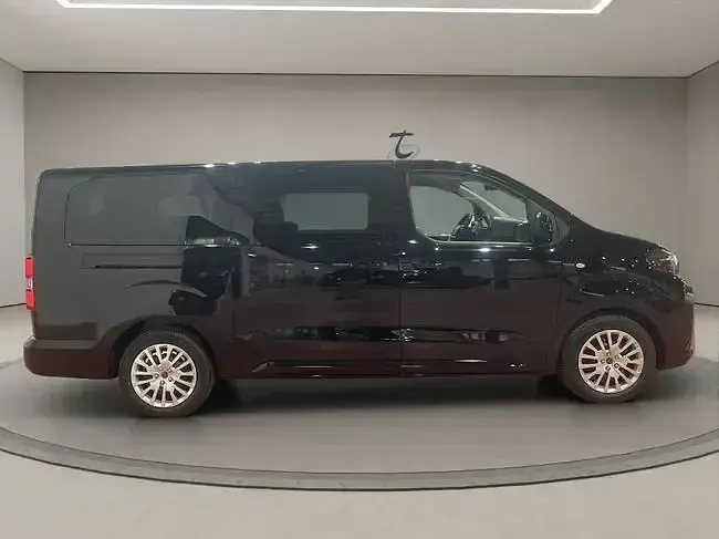 Nuevo Peugeot Traveller Business-Line 179 CV (131 kW) 2026 Negro Monovolumen