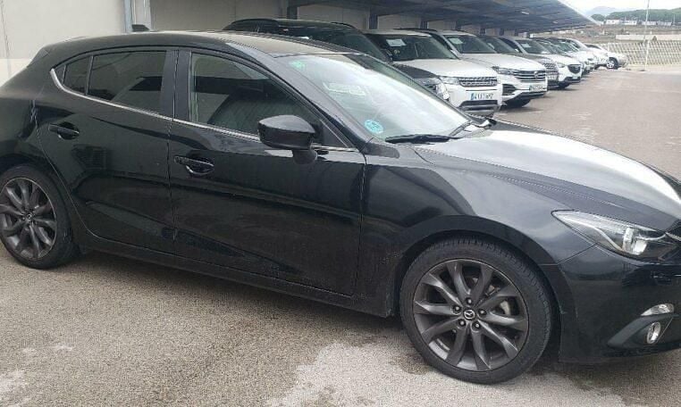 Usado Mazda 3 Luxury 150 CV (110 kW) 2015 Blanco Utilitario