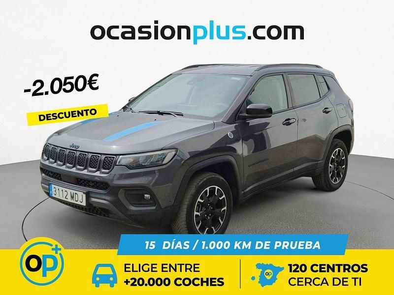 Usado Jeep Compass Trailhawk 240 CV (176 kW) 2023 Blanco SUV
