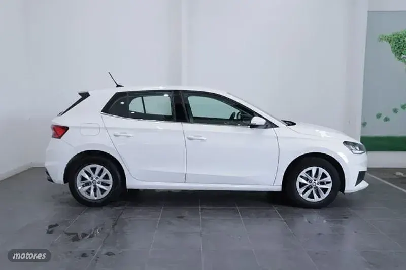 Usado Skoda Fabia Sport 110 CV (80 kW) 2022 Blanco Utilitario