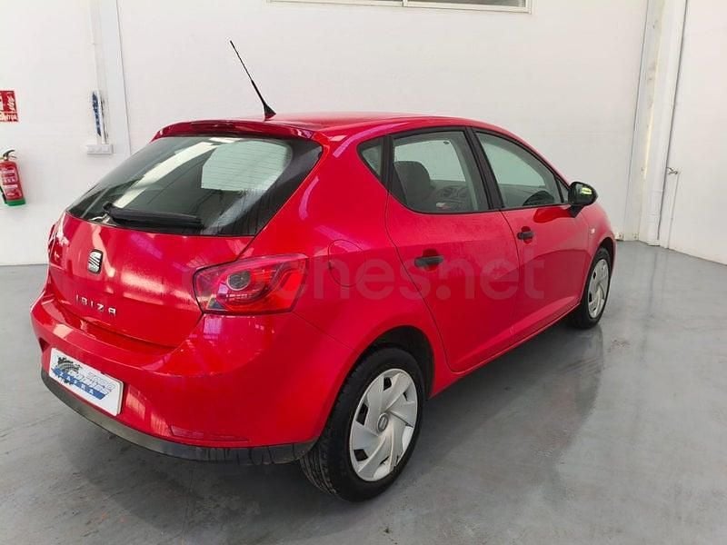 Usado Seat Ibiza Style 90 CV (66 kW) 2011 Rojo Berlina