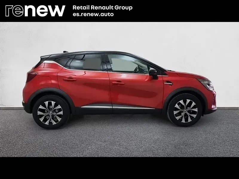 Usado Renault Captur Techno 90 CV (66 kW) 2024 Carrocerka rojo dese SUV