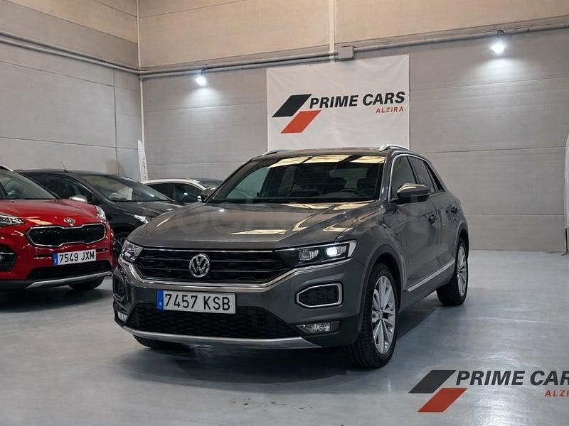 Usado VW T-Roc Sportline 150 CV (110 kW) 2019 Gris / plata SUV