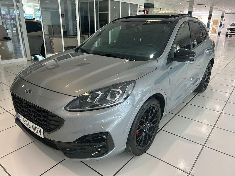 Usado Ford Kuga ST-Line X 150 CV (110 kW) 2023 Gris / plata SUV