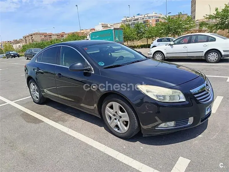Usado Opel Insignia Essentia 140 CV (102 kW) 2010 Negro Berlina