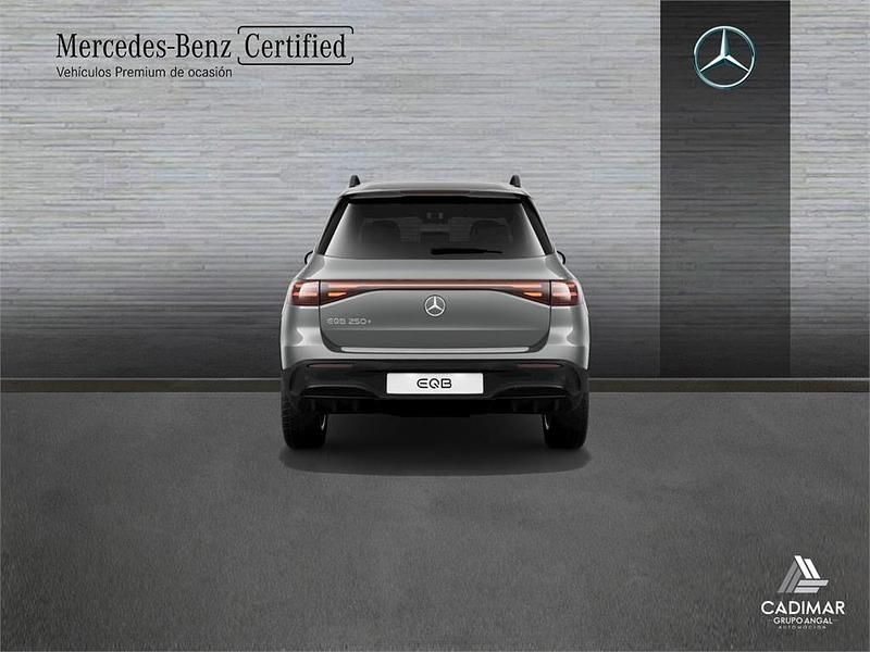 Usado Mercedes EQB250+ 139 kW (190 CV) 2025 Gris SUV