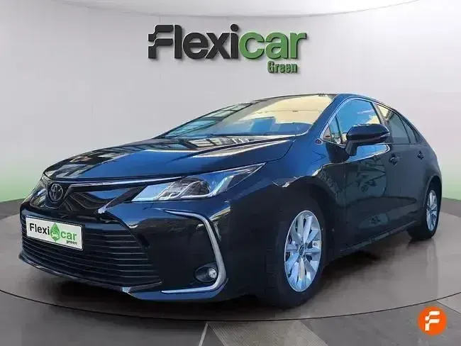 Usado Toyota Corolla Active 140 CV (102 kW) 2023 Negro Berlina