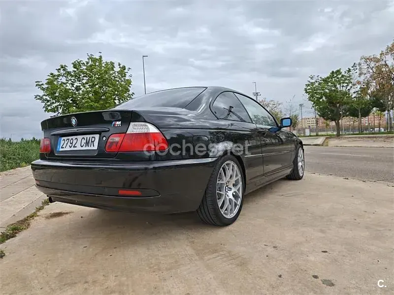 Usado BMW 318 143 CV (105 kW) 2003 Negro Coupe