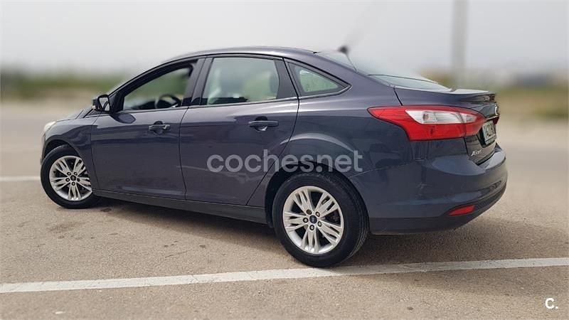 Usado Ford Focus Titanium 115 CV (84 kW) 2012 Negro Berlina