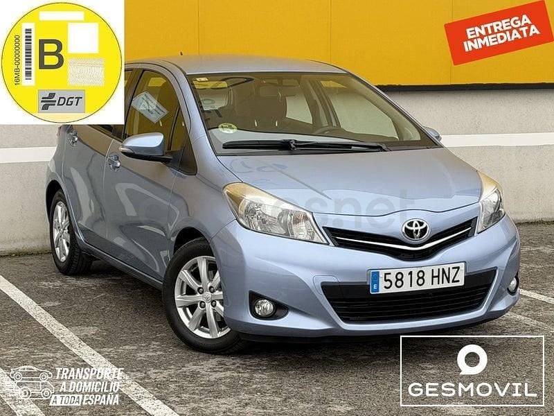 Usado Toyota Yaris Active 90 CV (66 kW) 2013 Azul Utilitario