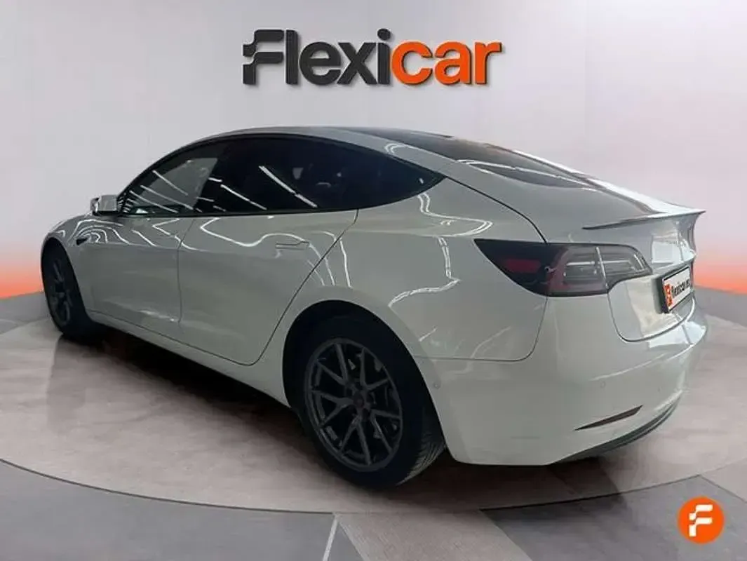 Usado Tesla Model 3 RWD 239 kW (325 CV) 2021 Blanco Berlina