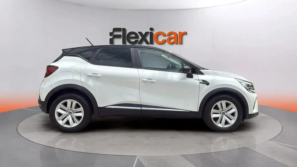 Usado Renault Captur Intens 101 CV (74 kW) 2020 Blanco SUV