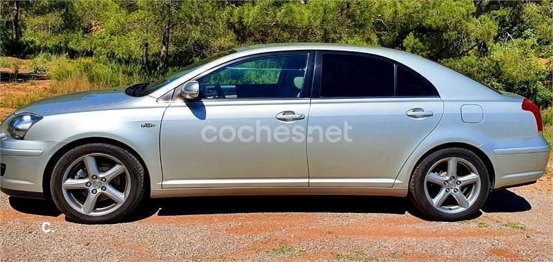 Usado Toyota Avensis Sport 177 CV (130 kW) 2008 Gris / plata Berlina