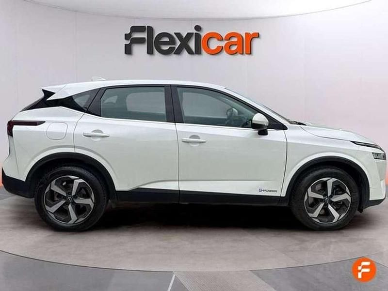 Begagnad Nissan Qashqai N-Connecta 190 HK (139 kW) 2024 Vit SUV