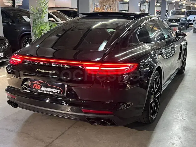 Usado Porsche Panamera 4 Executive 462 CV (339 kW) 2018 Negro Berlina