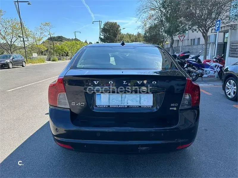 Usado Volvo S40 Drive Kinetic 109 CV (80 kW) 2010 Negro Berlina