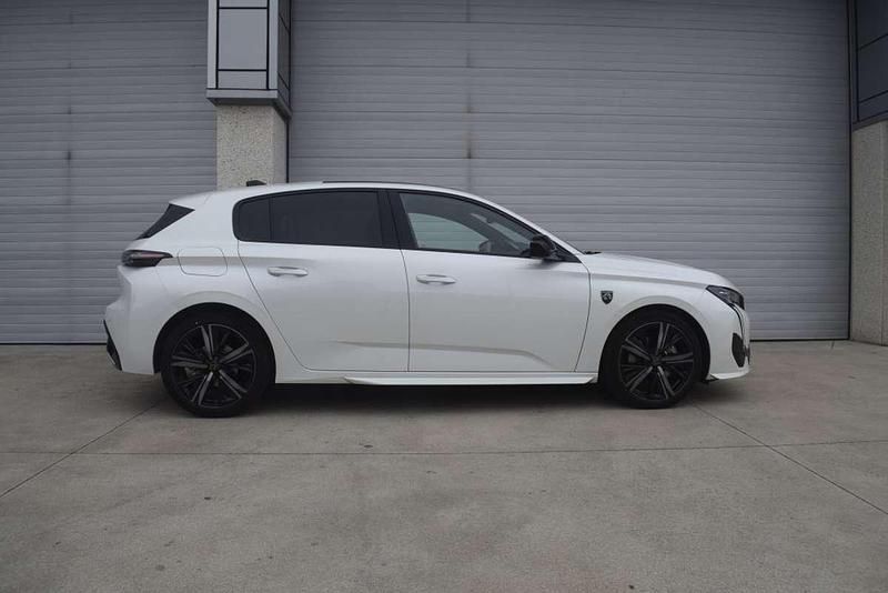 Usado Peugeot 308 GT 131 CV (96 kW) 2022 Blanco Utilitario