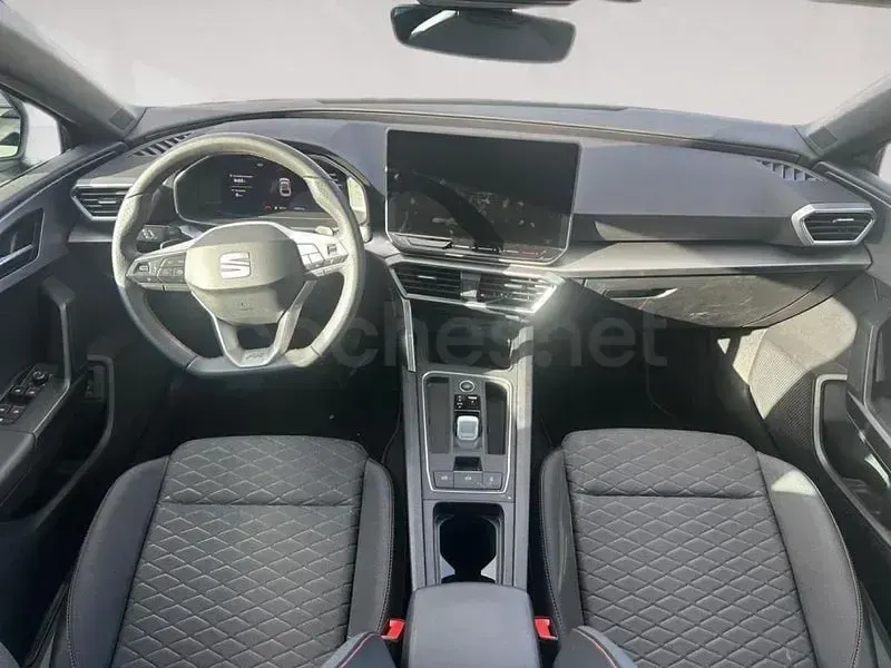 Usado Seat Leon FR 204 CV (150 kW) 2025 Azul Berlina