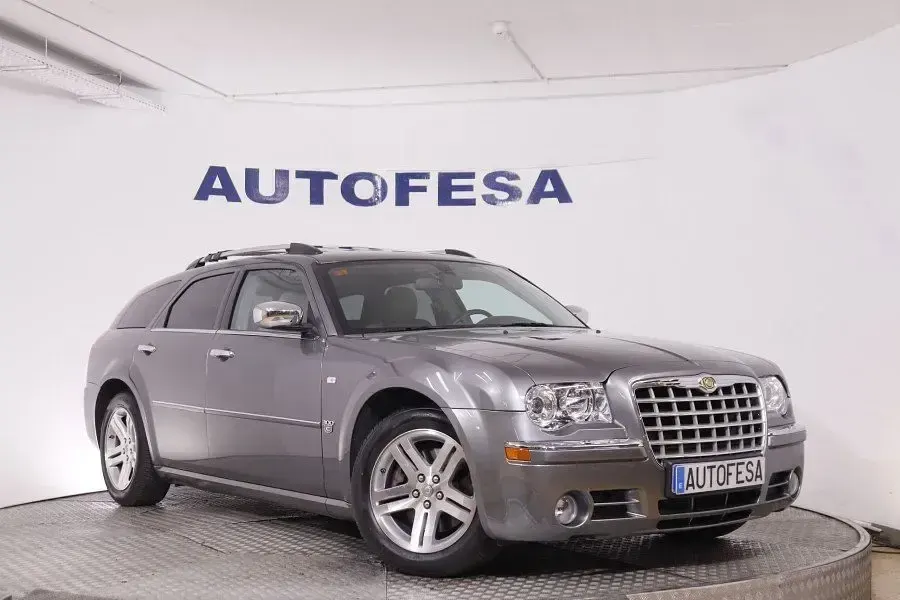 Usado Chrysler 300C Touring 218 CV (160 kW) 2008 Marron Familiar