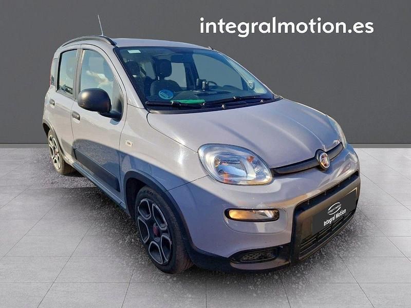 Usado Fiat Panda City Life 70 CV (51 kW) 2022 Gris Utilitario