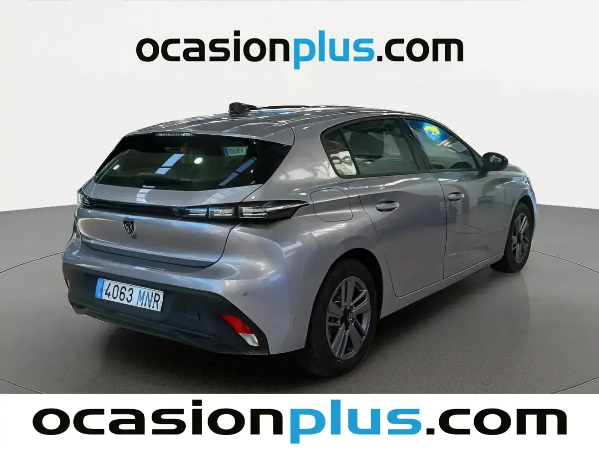 Usado Peugeot 308 Active 130 CV (95 kW) 2024 Gris Berlina