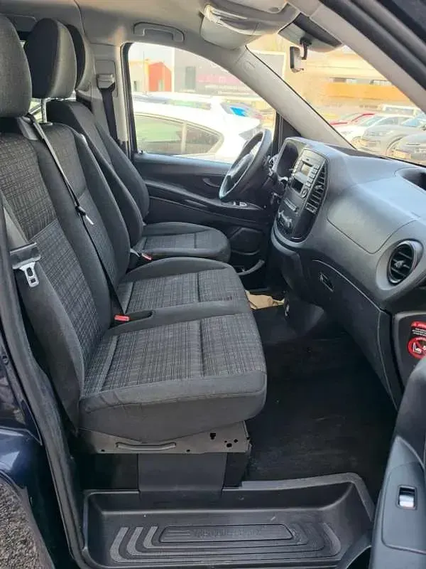 Usado Mercedes Vito 136 CV (100 kW) 2019 Azul Van