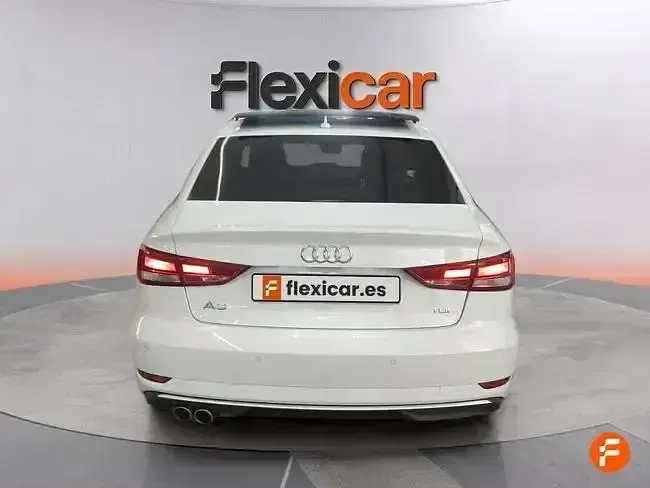 Usado Audi A3 150 CV (110 kW) 2018 Blanco Berlina