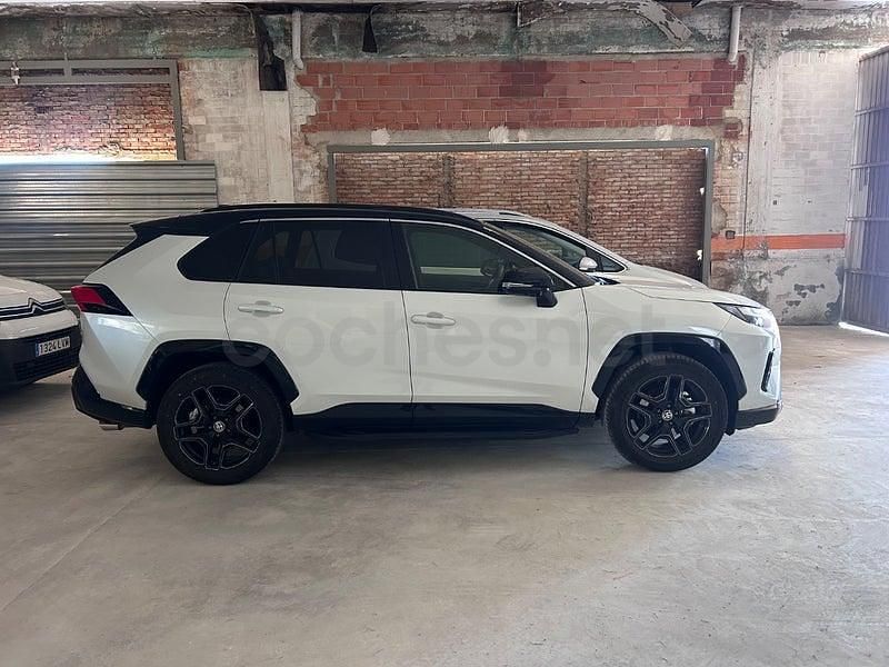 Usado Toyota RAV4 Hybrid Plus 222 CV (163 kW) 2025 Blanco SUV