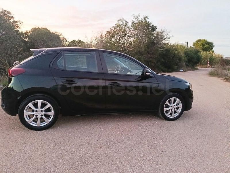 Usado Opel Corsa Edition 100 CV (73 kW) 2022 Negro Utilitario
