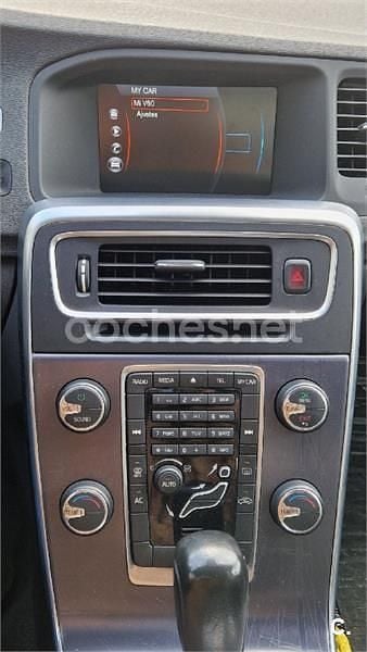 Usado Volvo V60 163 HP (119 kW) 2011 Azul Carrinha