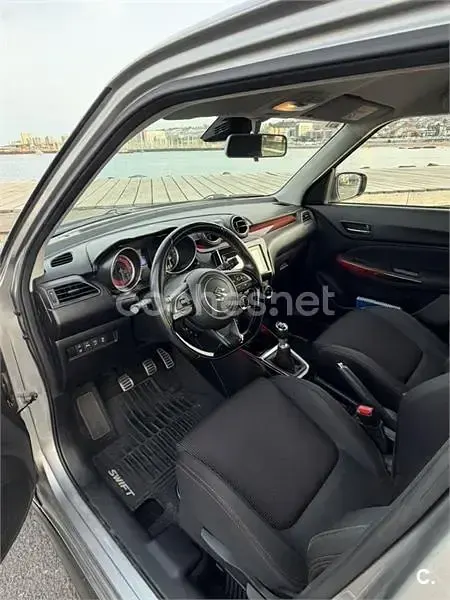 Usado Suzuki Swift Sport 129 CV (94 kW) 2021 Gris / plata Utilitario