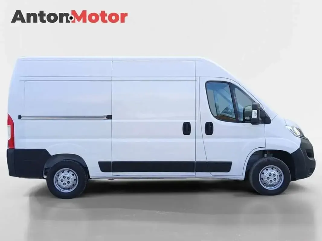 Usado Opel Movano 141 CV (103 kW) 2022 Blanco Van