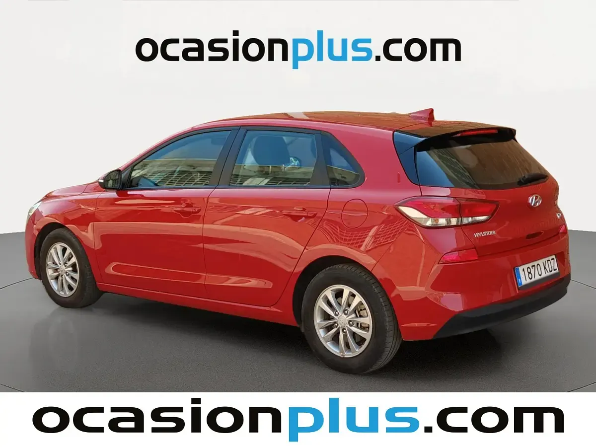 Usado Hyundai i30 120 CV (88 kW) 2017 Rojo Utilitario