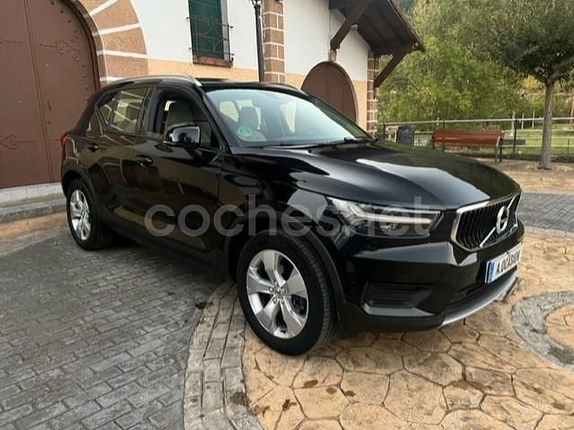 Usado Volvo XC40 Momentum 150 CV (110 kW) 2018 Negro SUV