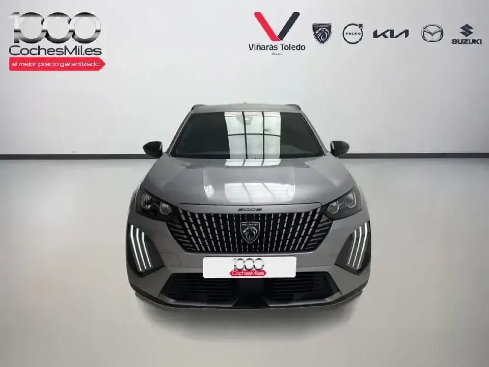 Usado Peugeot 2008 Allure 100 CV (73 kW) 2024 Gris SUV