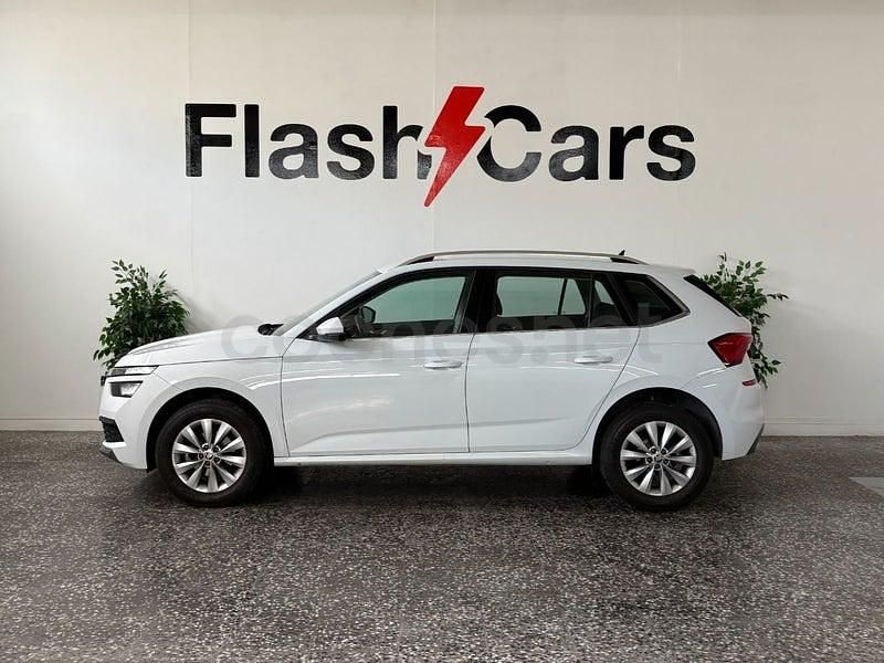 Usado Skoda Kamiq Ambition 95 CV (69 kW) 2021 Blanco SUV