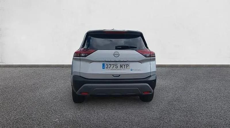 Usado Nissan X-Trail N-Connecta 158 CV (116 kW) 2025 Crystal silver SUV