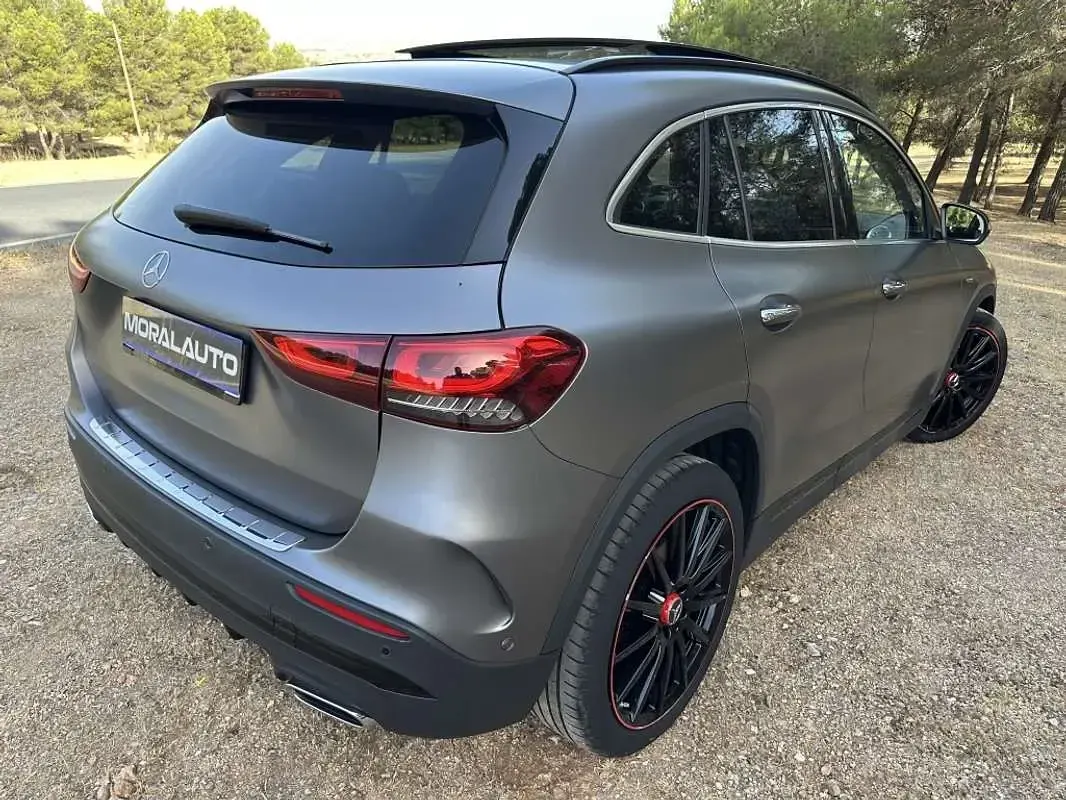 Usado Mercedes GLA200 150 CV (110 kW) 2021 Gris SUV