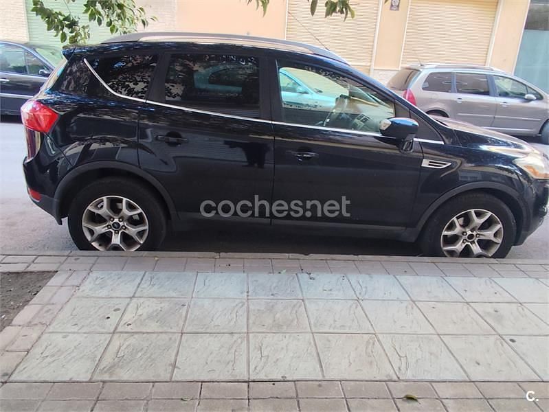 Negro Usado 2010 Ford Kuga Trend SUV | 8800 € (Precio justo) - Imagen 1/4
